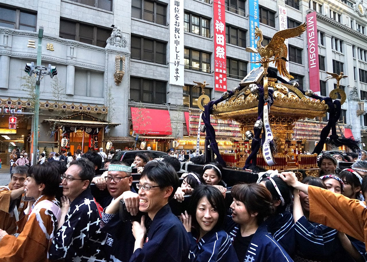 在神轎一支隊伍