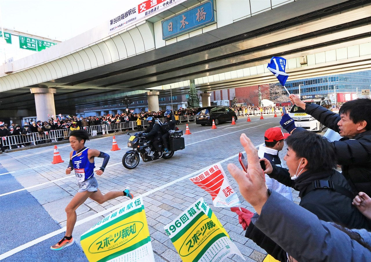 在日本橋上奔跑